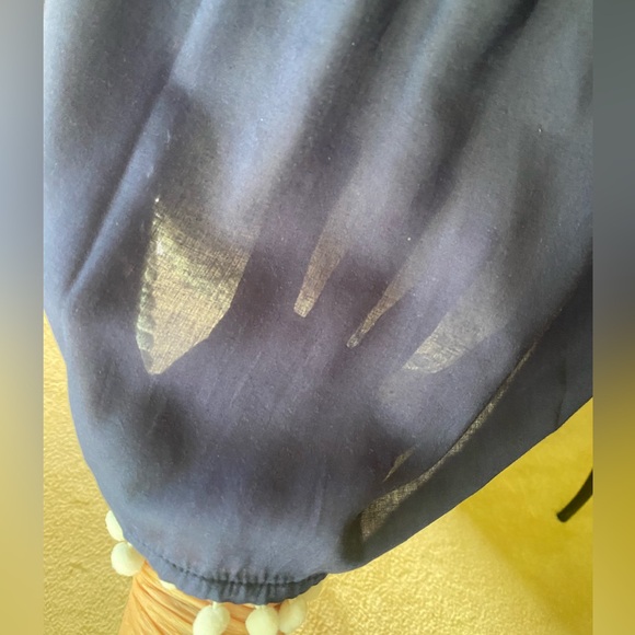 EUC Lilly Pulitzer Enna Top off shoulder True Navy/white pom pom trim - Picture 9 of 12